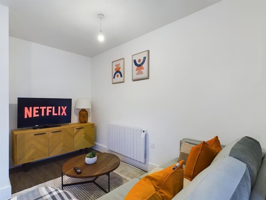 The Grove King Bed Wi-Fi Ev Charger Apartman Cheltenham Kültér fotó