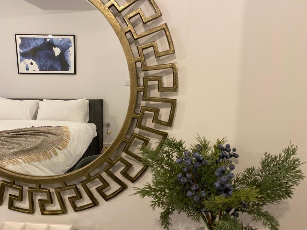 The Grove King Bed Wi-Fi Ev Charger Apartman Cheltenham Kültér fotó